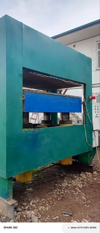 Продаётся пресс на 200 тонн, в хорошем состоянии 6