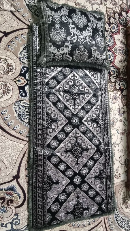 Sarpo uchun korpa va yostiqlar. 6 Sarpo uchun korpa va yostiqlar. 6