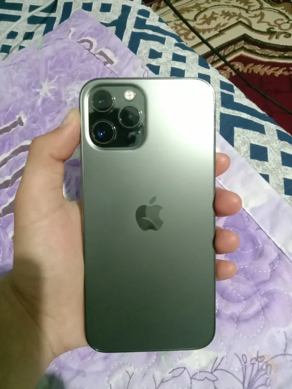 Iphone12pro max holati ideal usta kormagan srochna 2 Iphone12pro max holati ideal usta kormagan srochna 2