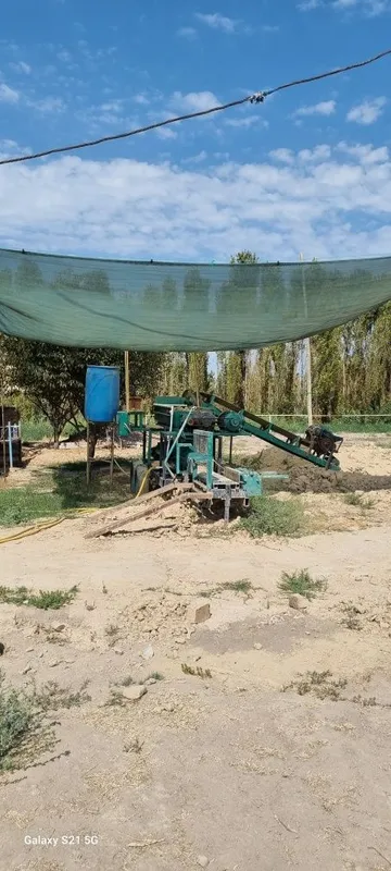 G'isht aparati sotiladi, soatiga 1000 dona chiqaradi.