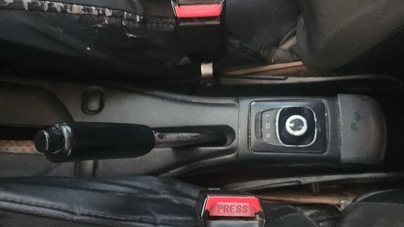 Продаётся автомобиль 4 Продаётся автомобиль 4