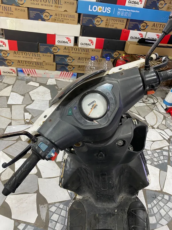 Skuter benzinli 150kub 1