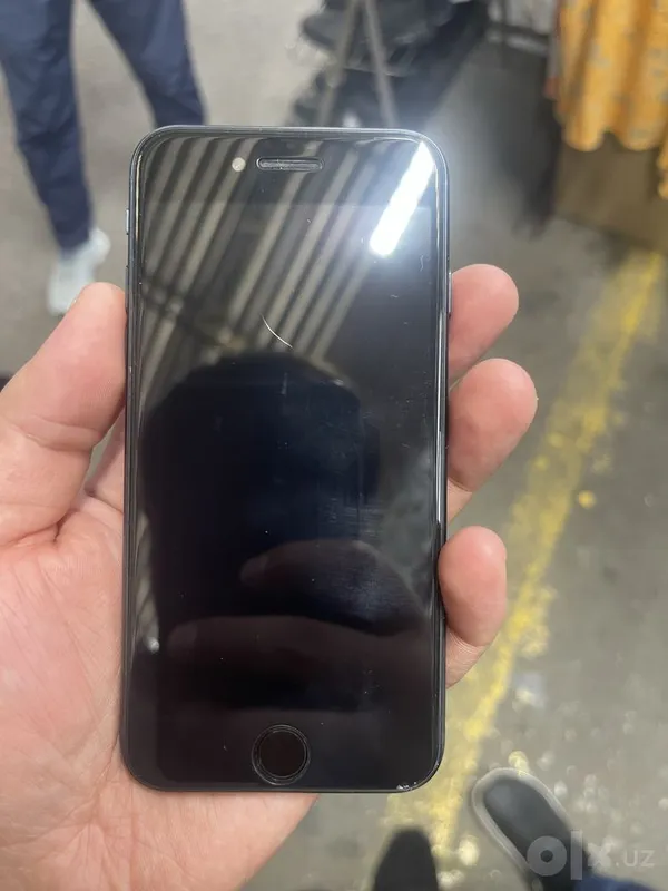 iPhone SE 2022, 64 ГБ 6 iPhone SE 2022, 64 ГБ 6