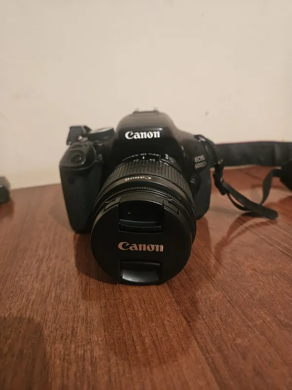 Canon 600D Sotiladi