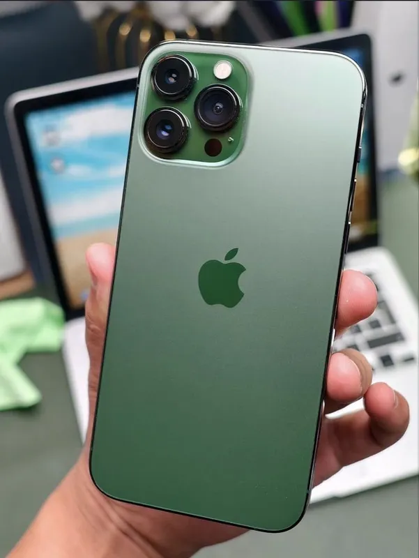 Iphone 13 pro max — фото 1