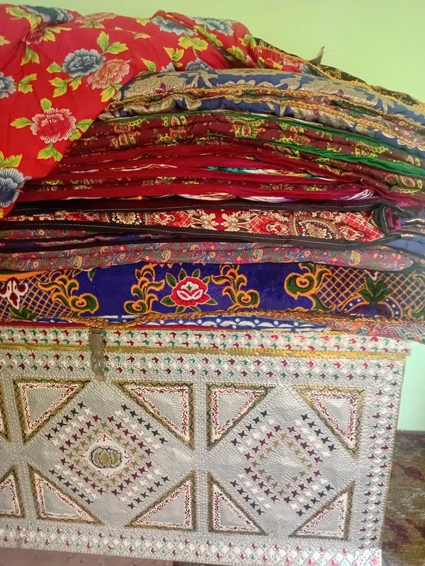 Sandiq ko'rpachalar so'zani hammasi 600 ming 2 Sandiq ko'rpachalar so'zani hammasi 600 ming 2