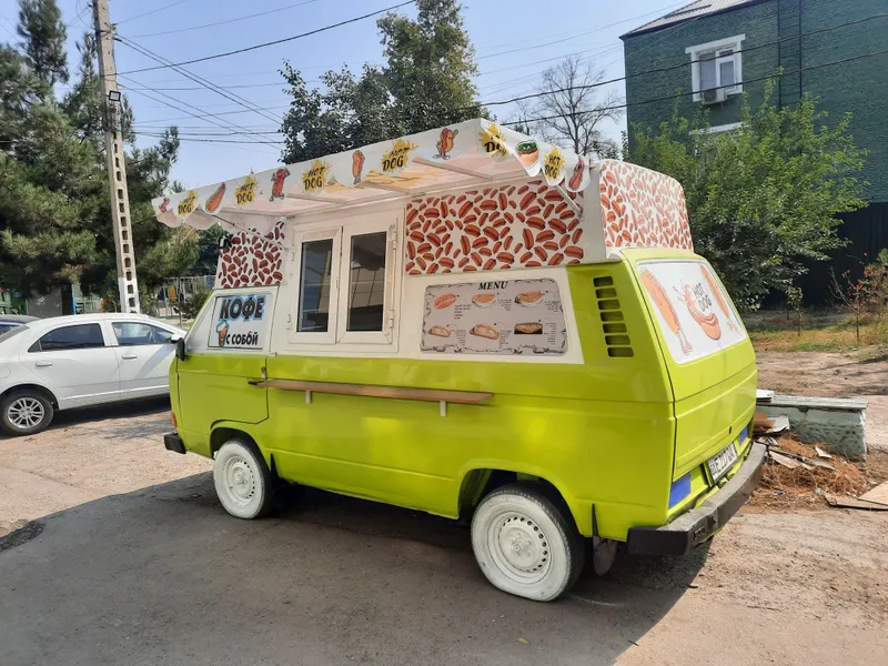 Volkswagen t3 Fast Food uchun tayor holda
