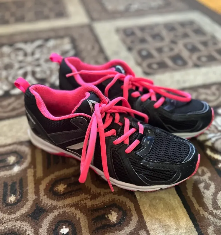 Кроссовки женские reebok — фото 1