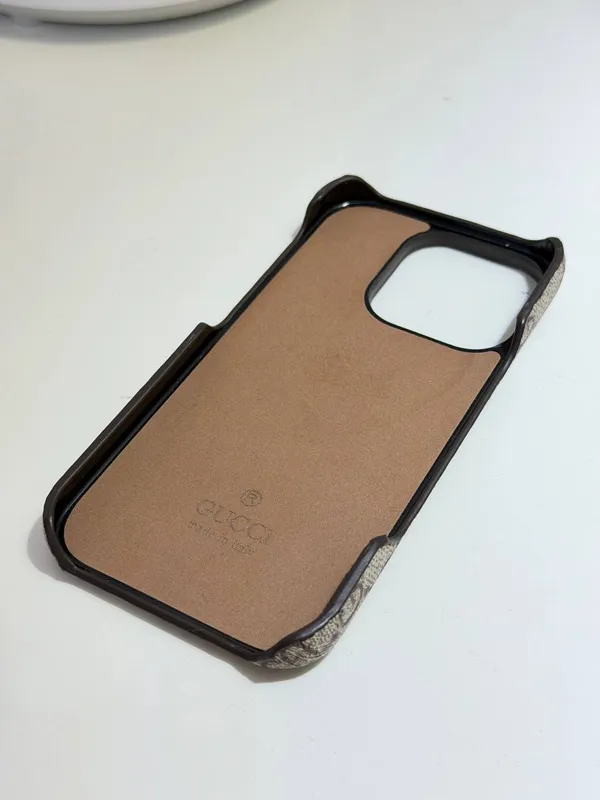 Iphone 16 pro чехол 2