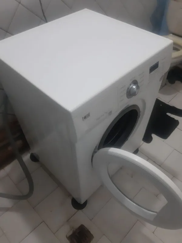 Стиральная машина LG 7kg 1
