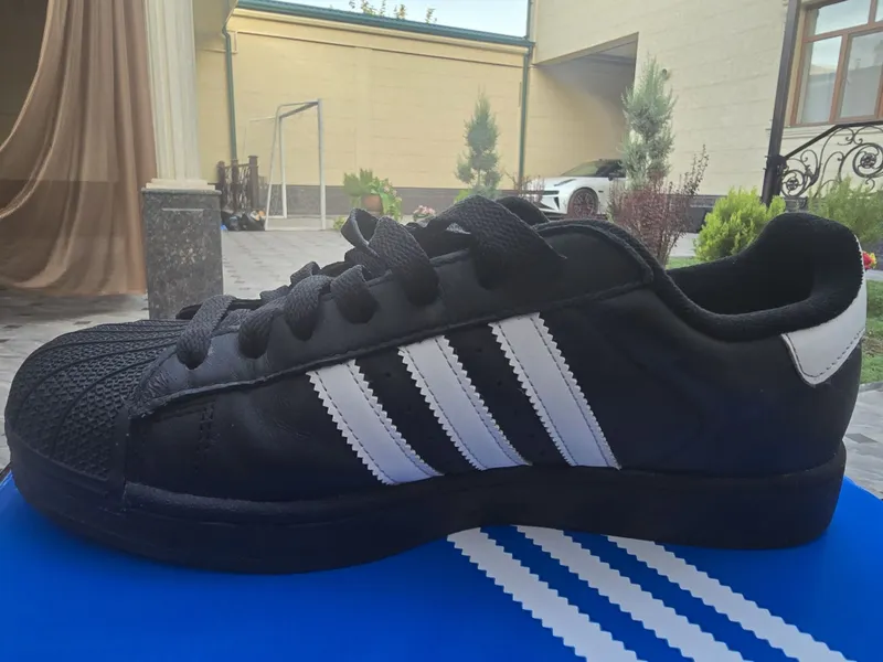 Красовкии "Adidas Superstar" Б.У. 5 Красовкии "Adidas Superstar" Б.У. 5