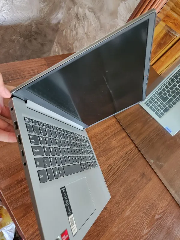 Lenovo