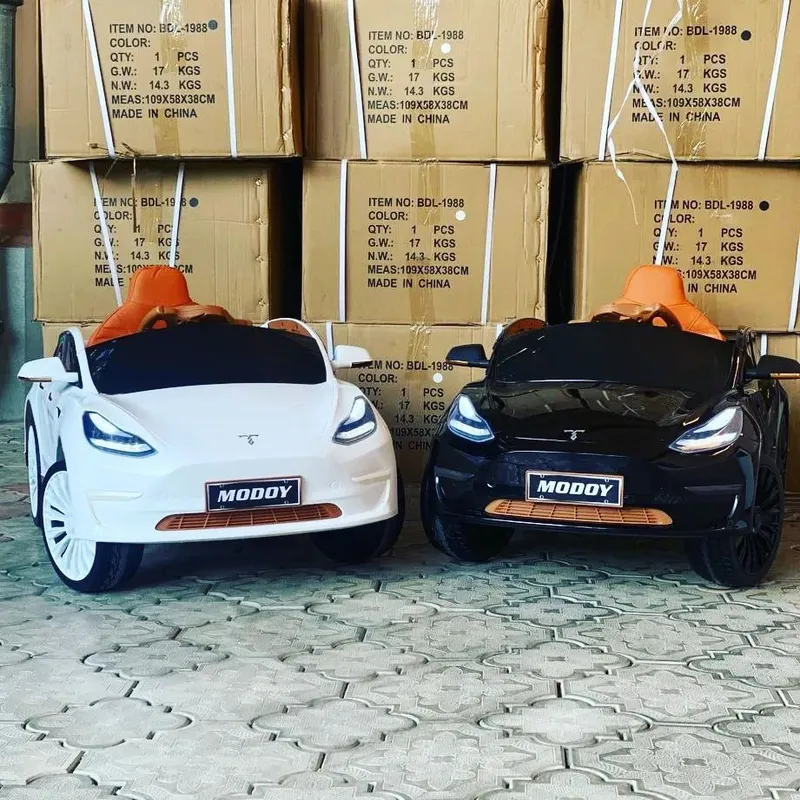 Tesla Model S Plaid детская машина, электромобиль — подарок для детей 8 Tesla Model S Plaid детская машина, электромобиль — подарок для детей 8