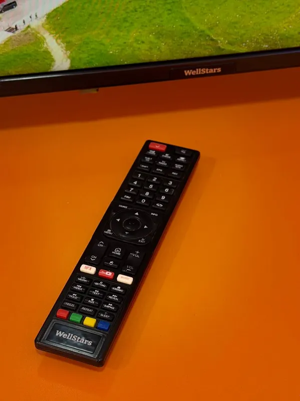 Телевизор WellStars 43" (Smart) — фото 2