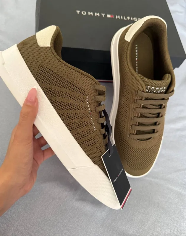 Tommy 2 Tommy 2