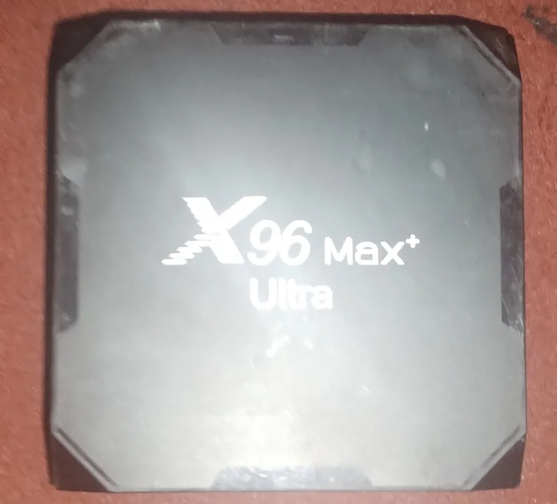 X96 Max Plus Ultra 4/64 TV Box sotiladi X96 Max Plus Ultra 4/64 TV Box sotiladi