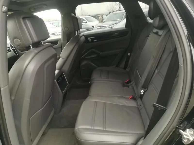 Продаётся Porsche Cayenne 20 8 Продаётся Porsche Cayenne 20 8