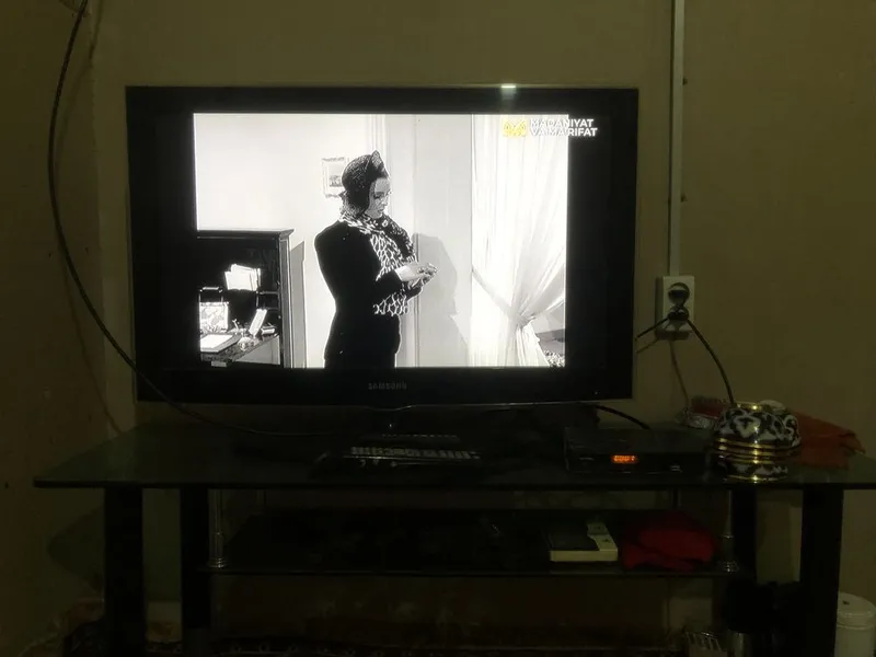 Televizor 32 talik 2 Televizor 32 talik 2