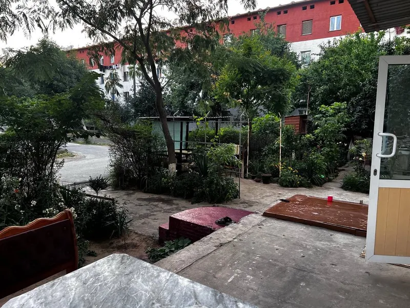 Uy Sotiladi srochno holati yaxshi