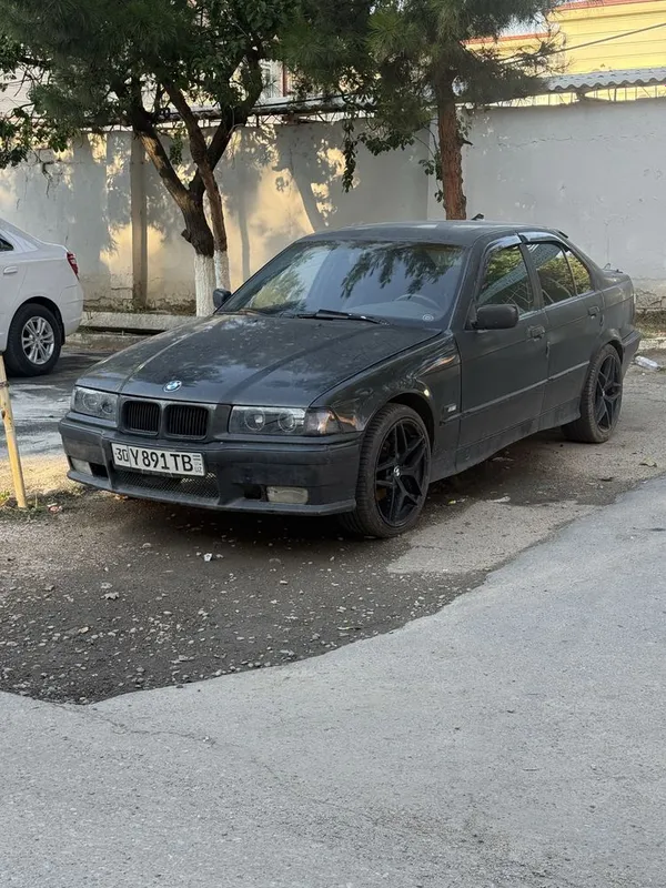 BMW e36 sotiladi BMW e36 sotiladi