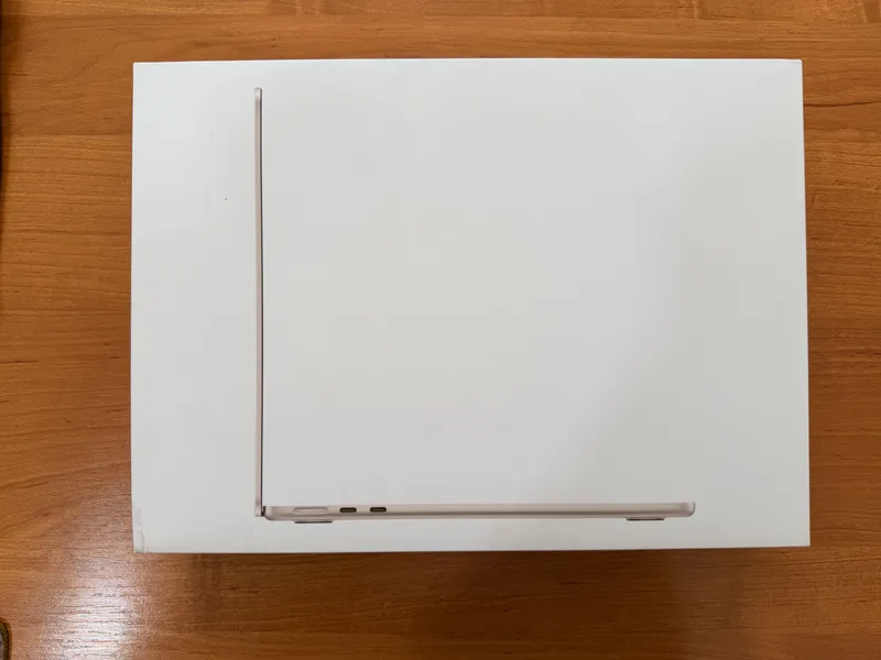 MacBook Air 13" M2 8/256GB Gold — фото 1