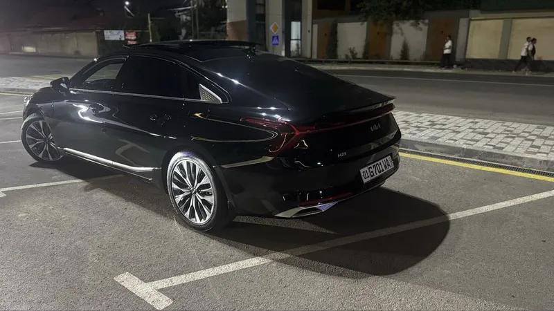 Продаю свой автомобиль Kia K8 бизнес-класса. 3 Продаю свой автомобиль Kia K8 бизнес-класса. 3