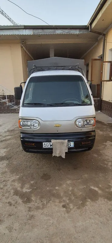 Дамас лабо сотилади
