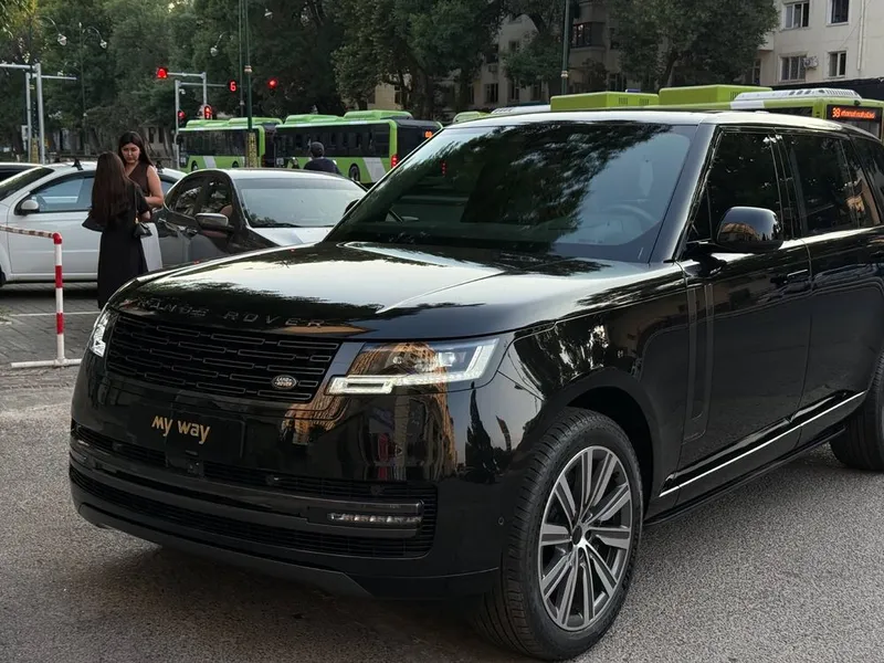 Range Rover P530 Long 2 Range Rover P530 Long 2