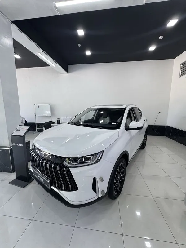 Jetour x50 Luxury — фото 1