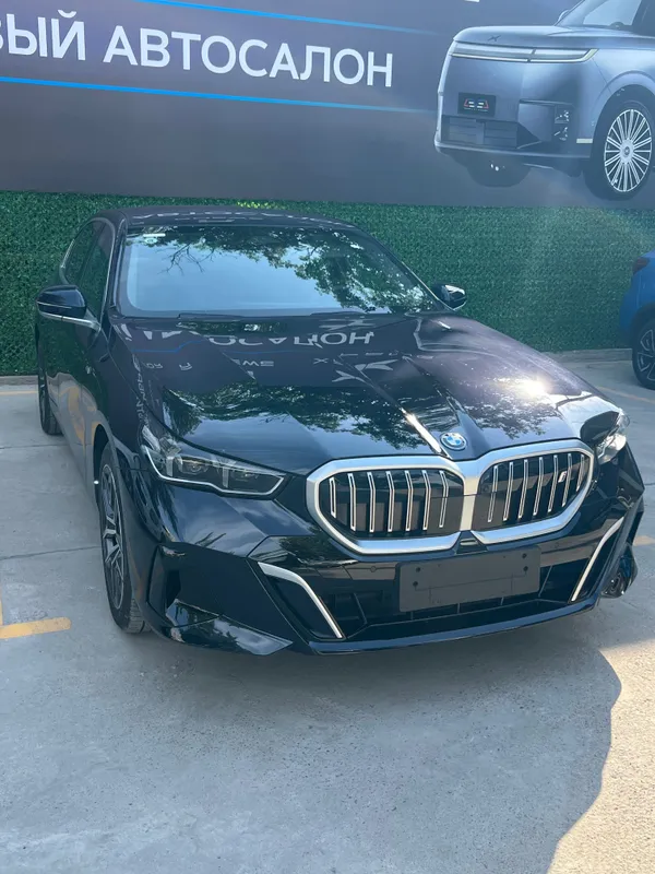 Bmw i5 40l 2025 yil полный брон бонус 1