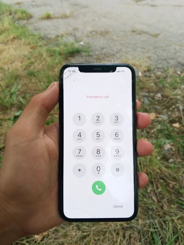Iphone 11 pro model — фото 1