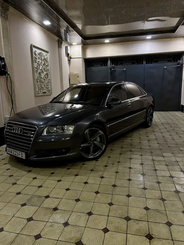 Продам audi a8 6.0 w12