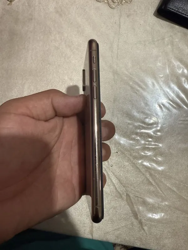 Iphone xs 64gb batareya yomkosti 74% — фото 2