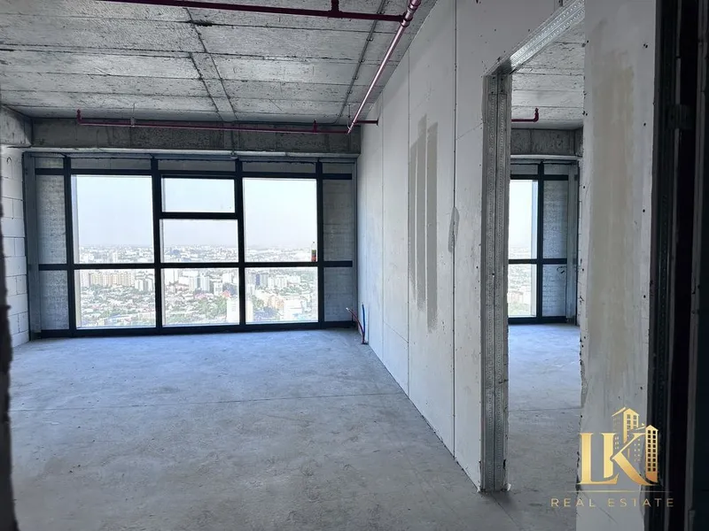 Продаётся 4-комнатная квартира в ЖК Piramit Tower 8