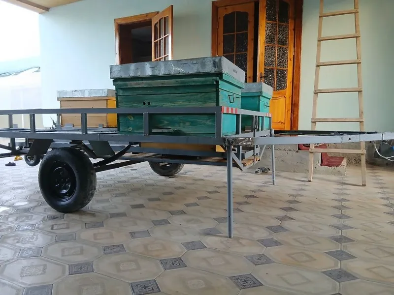 Asalarilar uchun pritsep