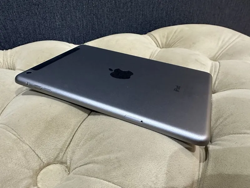 * Apple iPad Mini 2 A1490 с сим картой в отличном состоянии — фото 2