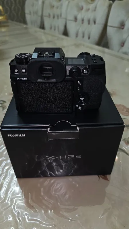 Fujifilm XH2s + Sigma 18-50mm F 2.8 DC DN 2 900 у.е. Состояние новый 3