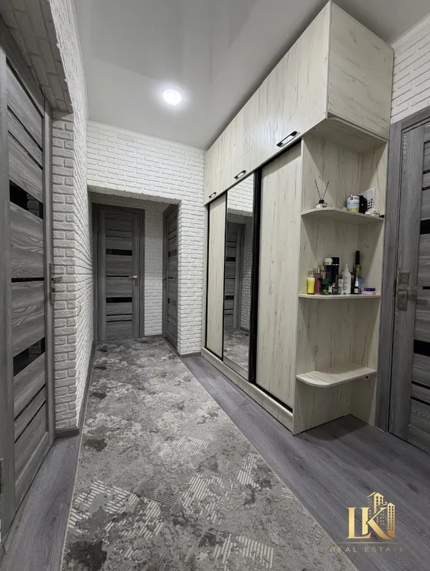 Продаётся 2-комнатная квартира, 60 м², 1/9, Яшнабадский район — фото 1