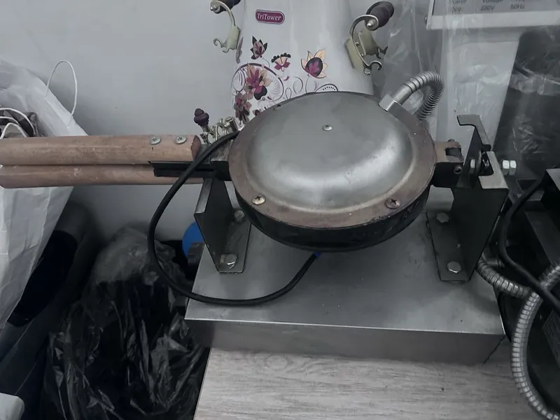Аппарат для приготовления гонконской вафли, вафельница Аппарат для приготовления гонконской вафли, вафельница