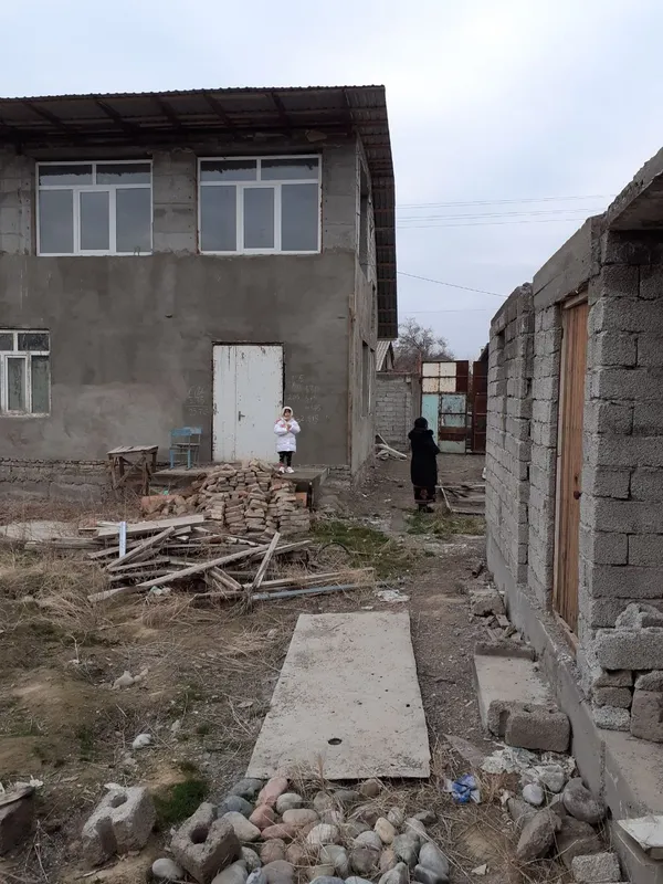 Dala hovli Yangiyol tumanida. — фото 2