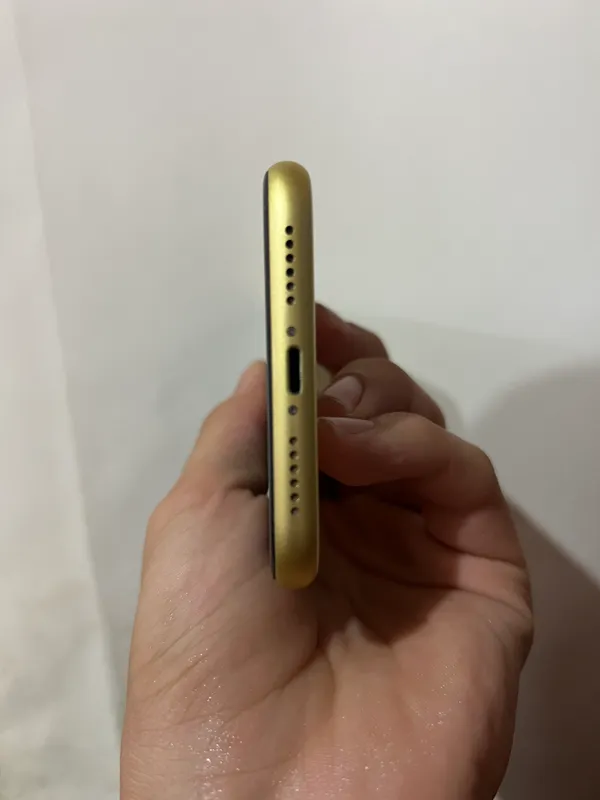 iPhone 11 6