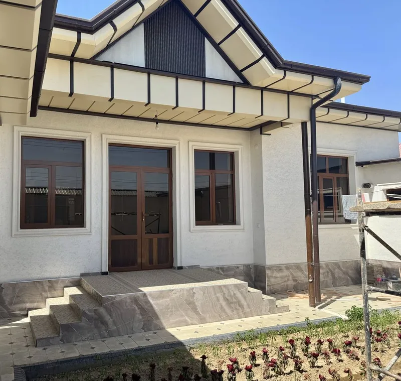 Yangi uchaska sotiladi pishkan gishdan qurilgan — фото 1