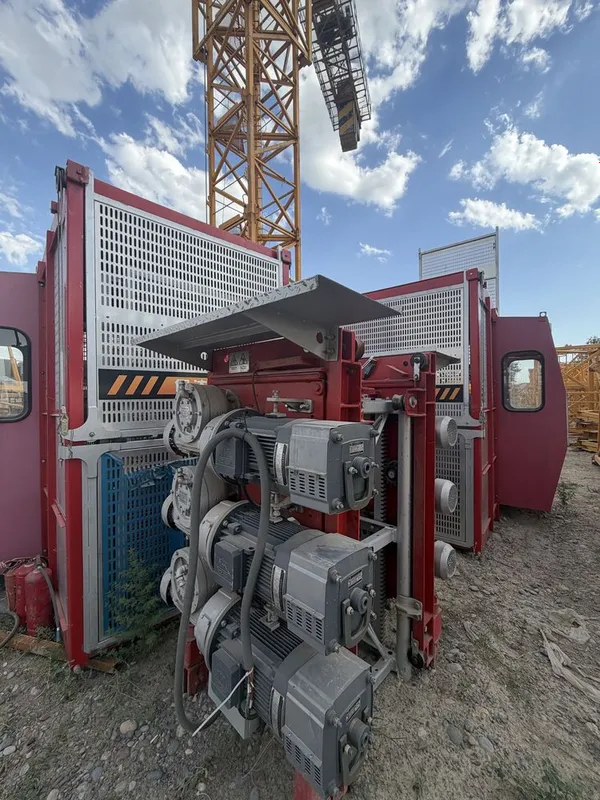 Fasadniy gruzavoy lift 2 Fasadniy gruzavoy lift 2