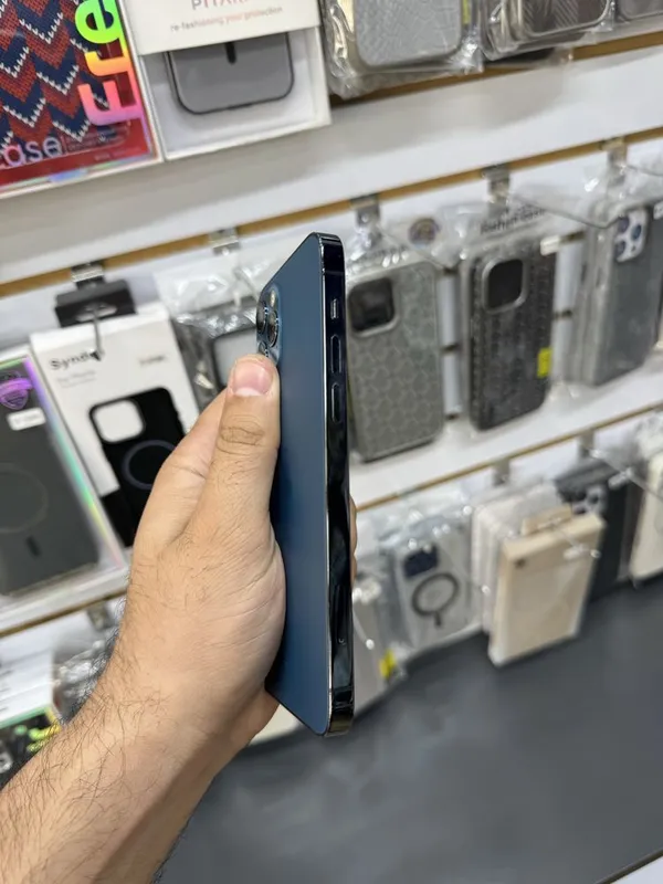 iphone 12 pro 128GB xolati yaxshi fase id ishledi aybi yuq — фото 2