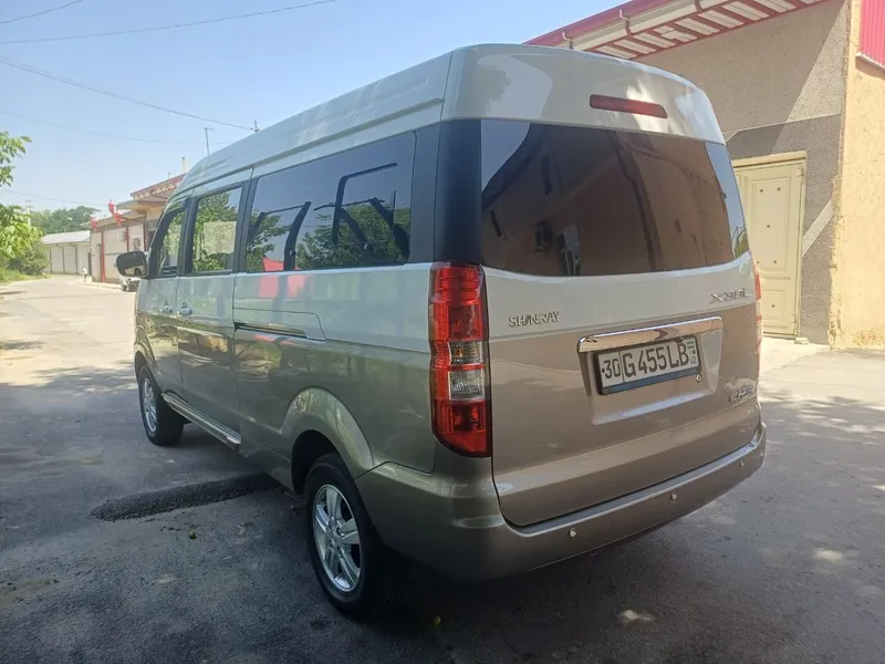 Микроавтобус SHINERAY X30L — фото 1