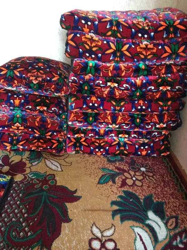 Eron baxmal paxtalari qalin qoplangan 1.000.000 s