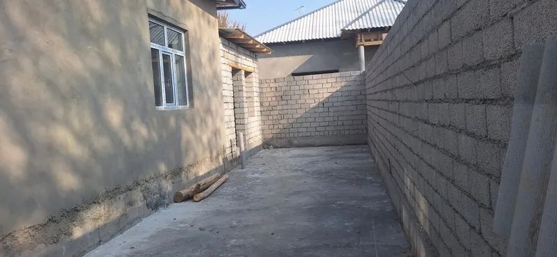 uy sotiladi iyik ota birlik maxalasi 3xona — фото 1