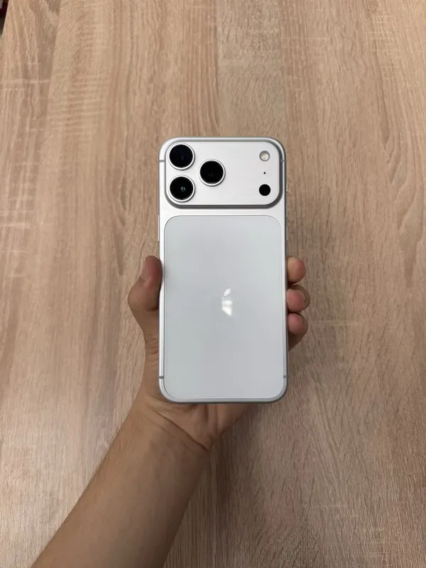 Iphone 14 Pro Max 17 Max korpus qo’yilgan Iphone 14 Pro Max 17 Max korpus qo’yilgan