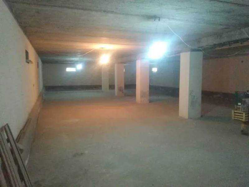 2 qavatli Uy biznes uchun qulay ijaraga beriladi. 4