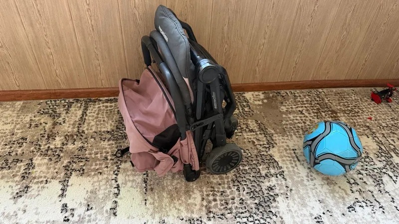 Easywalker bolalar aravachasi, yengil va qulay 5 Easywalker bolalar aravachasi, yengil va qulay 5